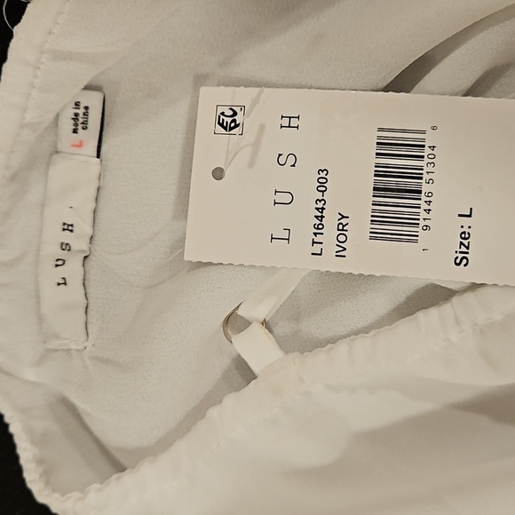 💕LUSH💕 Lace Trim V-Neck Camisole ~ White Ivory L NWT - Picture 8 of 9